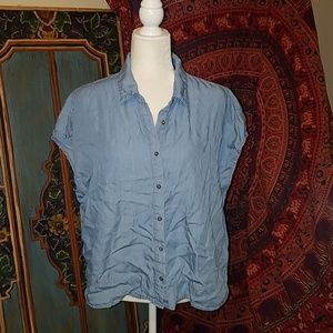 Boxy Chambray Short Sleeved Button Up Top